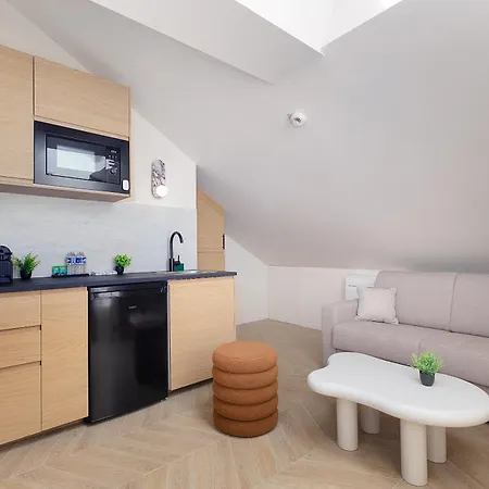 La Maison Solferino Aparthotel 3*